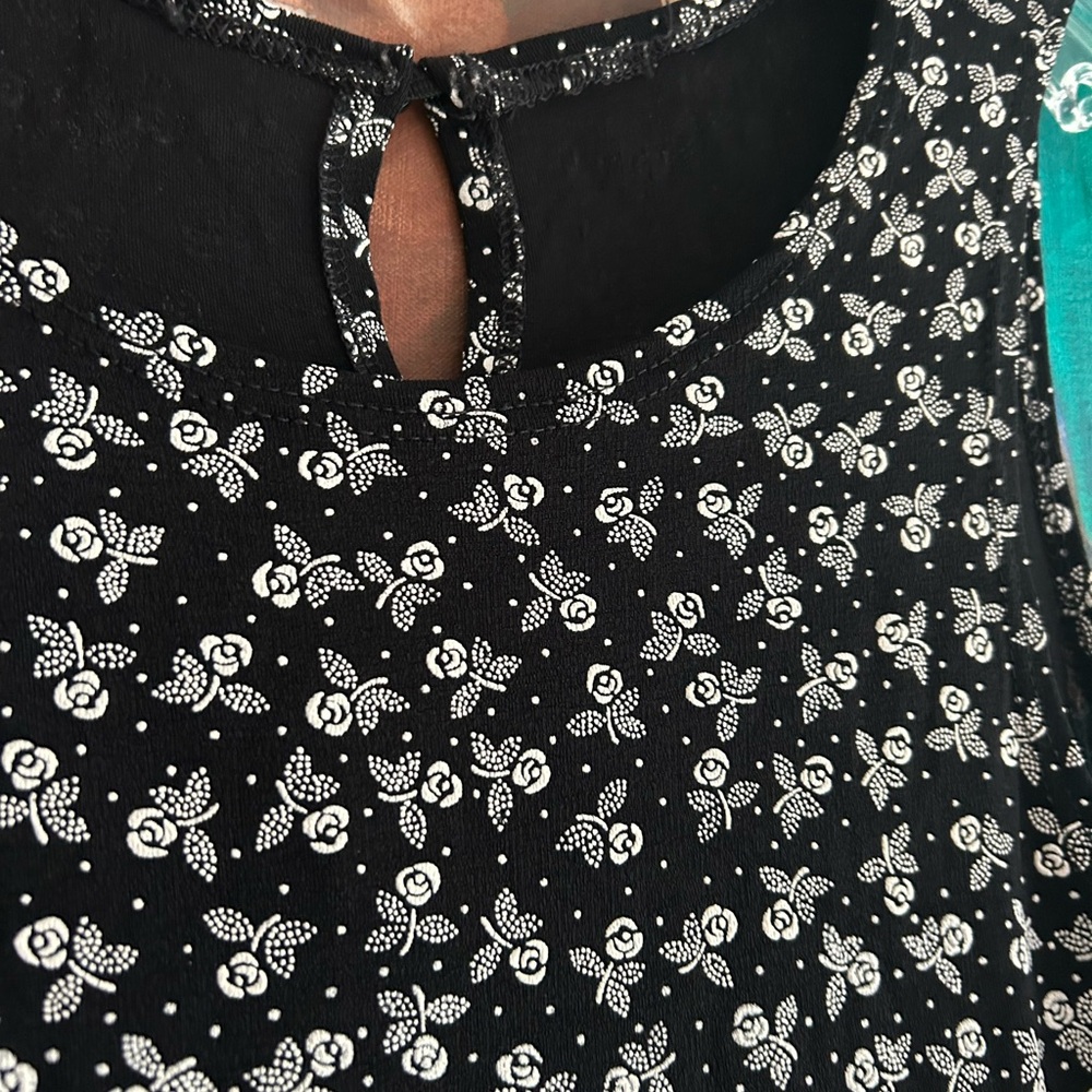 Jessica Black Floral Midi Dress - Picture 5 of 16